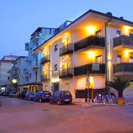 Casa Vacanze Villa Spina San Benedetto del Tronto Szoba fotó