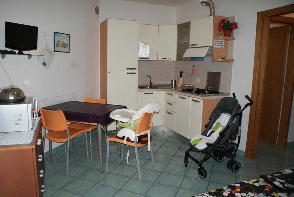 Casa Vacanze Villa Spina San Benedetto del Tronto Szoba fotó