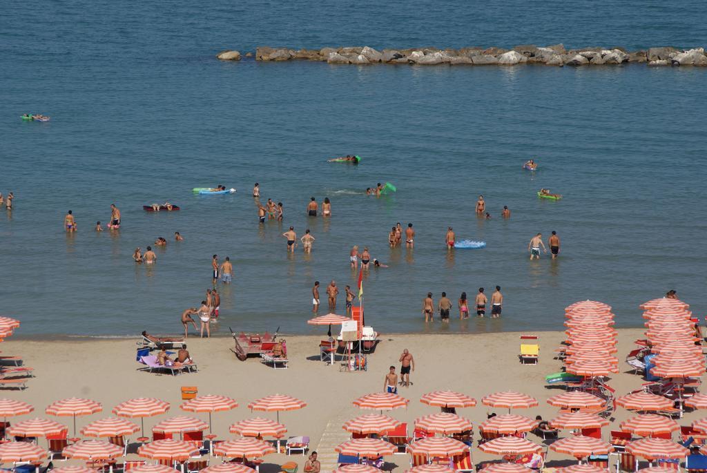 Casa Vacanze Villa Spina San Benedetto del Tronto Kültér fotó